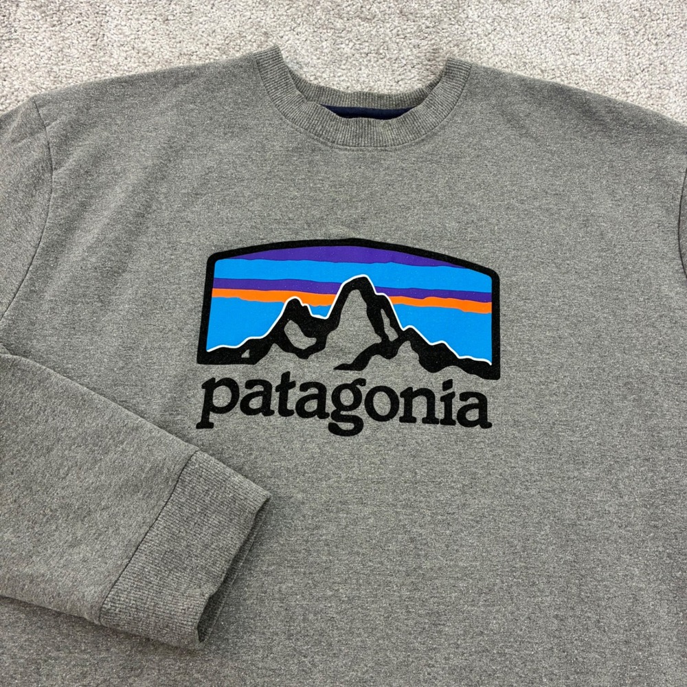 Patagonia XL Uprisal Crew Grey Fitz Roy Logo Fleece Pullover Sweatshirt Fall
